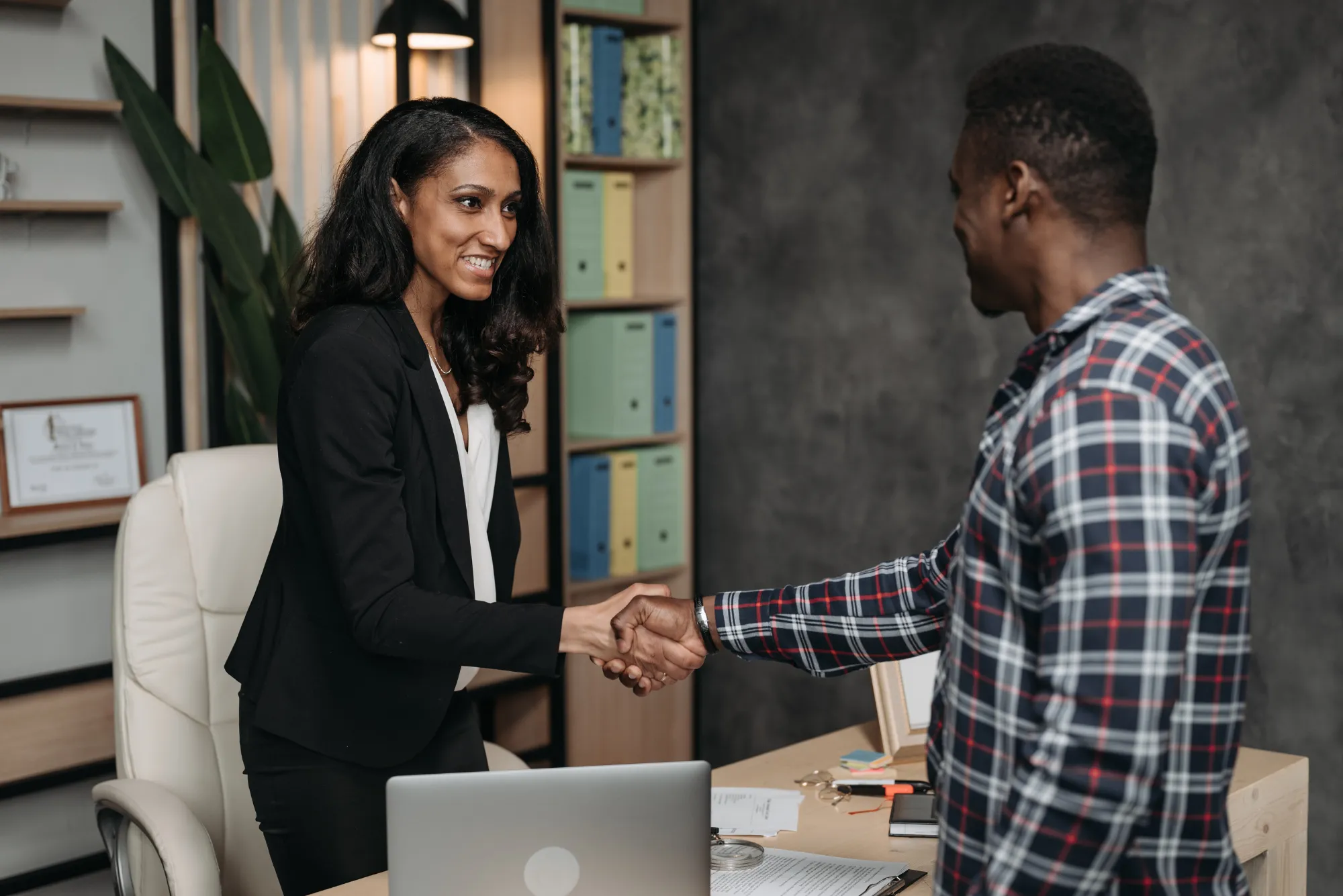 Discover how much criminal lawyers in Dubai typically charge. Get insights into average legal fees and factors that affect pricing.